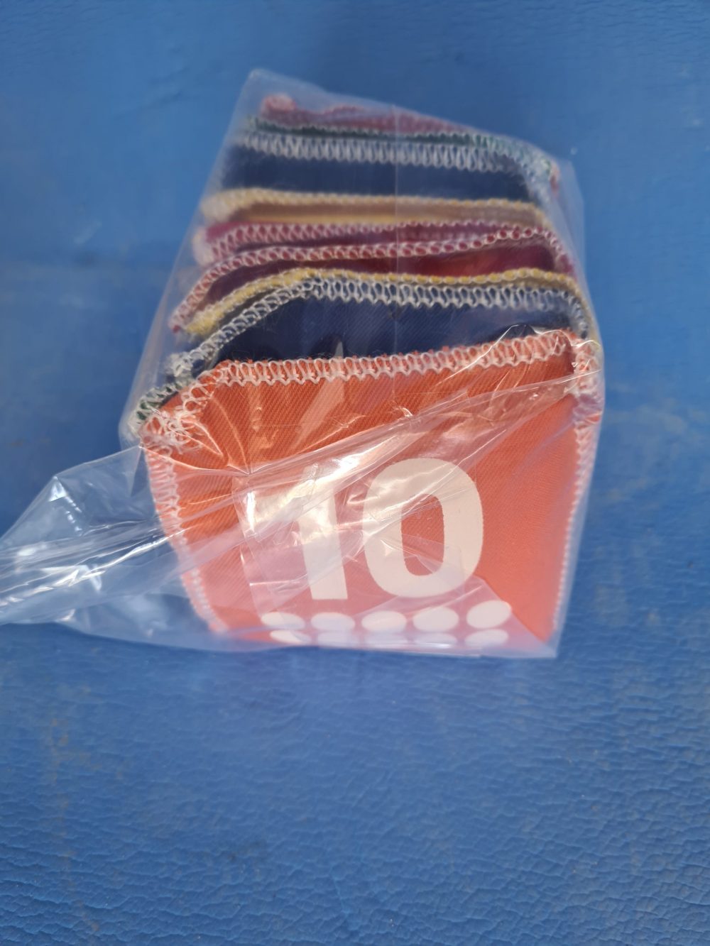 שקית שעועית מספרים 1-10  ונקודות