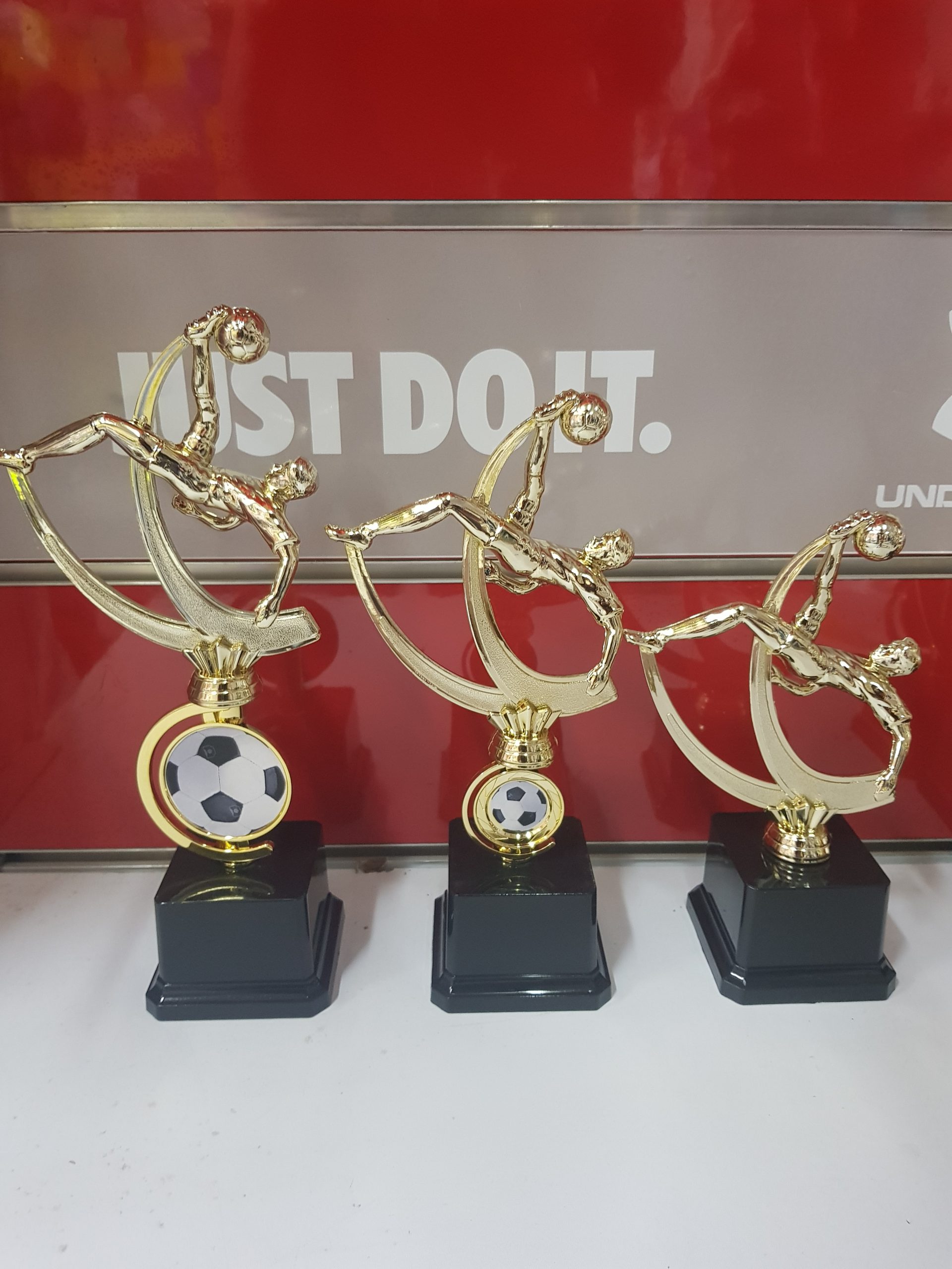 סט 3 יח גביע כדורגל בועט סט 3 יח גביע כדורגל בועט