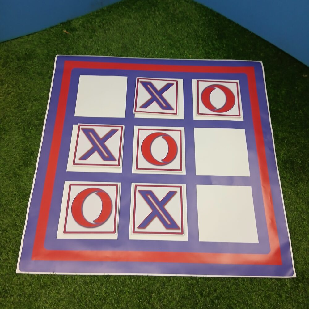 משחק איקס עיגול ריצפתי ענק