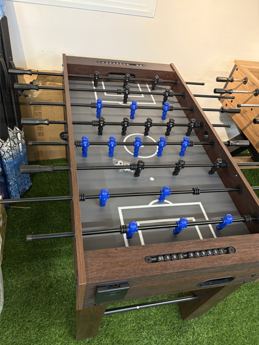 שולחן כדורגל יוקרתי 5 פיט עץ מהגוני עם מחזיק כוסות ו 3 שוערים