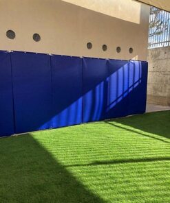 ריפוד הגנה לקיר באולם כדורסל