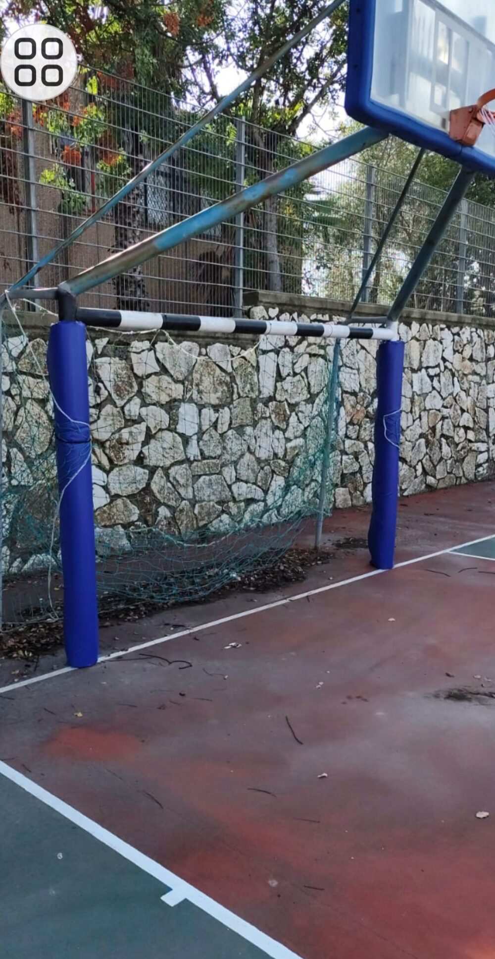 מיגון לעמודיי שערי כדורגל